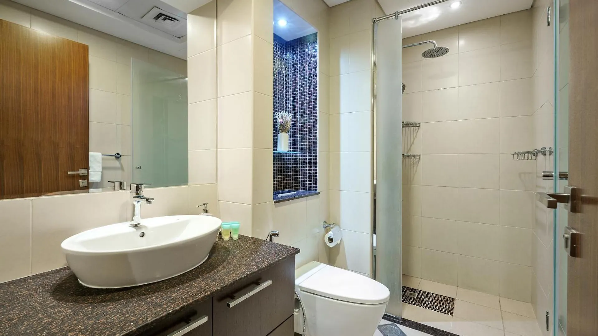 Apartment Dayf-Ali City'S Heart Chic 1 Bedroom Huge Terrace And Great Access Dubai